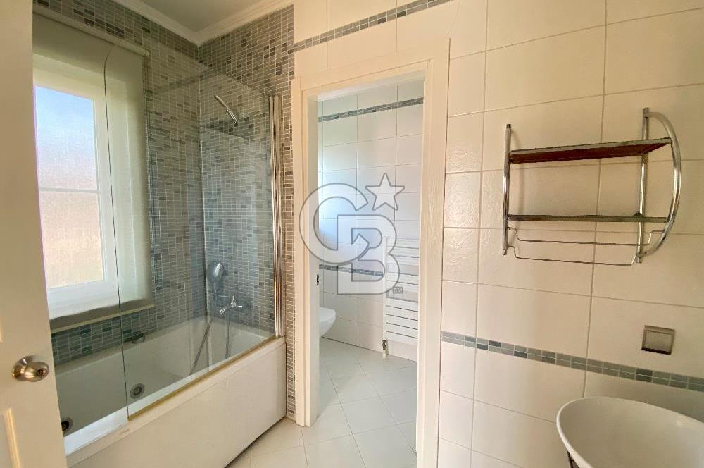 Ardıçlı Göl Evleri Satılık 5+2 Dubleks Villa