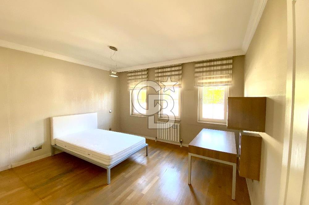 Ardıçlı Göl Evleri Satılık 5+2 Dubleks Villa