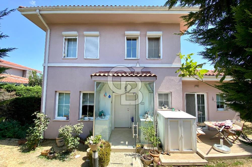 ARDIÇLI GÖL EVLERİ SATILIK 6+2 TRİPLEKS VİLLA