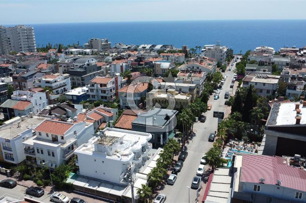 Eski Lara Yolu'na Yakın Devirlik Pizza Restoranı