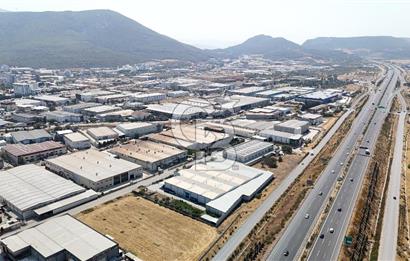 Kemalpaşa OSB'de 10.000 m' Arsa İçinde 8250 m2 Satılık Fabrika 