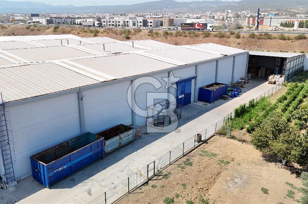 Kemalpaşa OSB'de 10.000 m' Arsa İçinde 8250 m2 Satılık Fabrika 