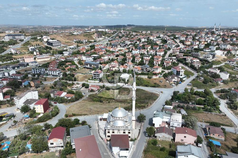 TAŞOLUKTA SATILIK VİLLA İMARLI 1046 METRE ARSA