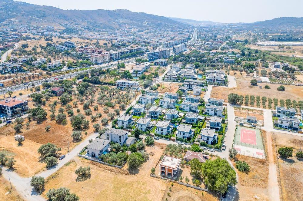 GÜZELBAHÇE YELKİ SATILIK 15/30 İMARLI 601 M2 ARSA