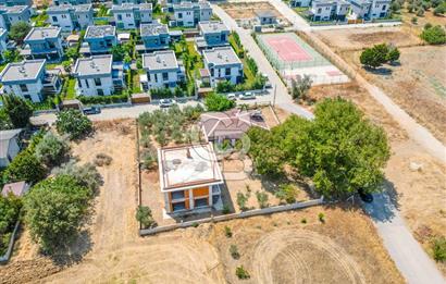 GÜZELBAHÇE YELKİ SATILIK 15/30 İMARLI 601 M2 ARSA