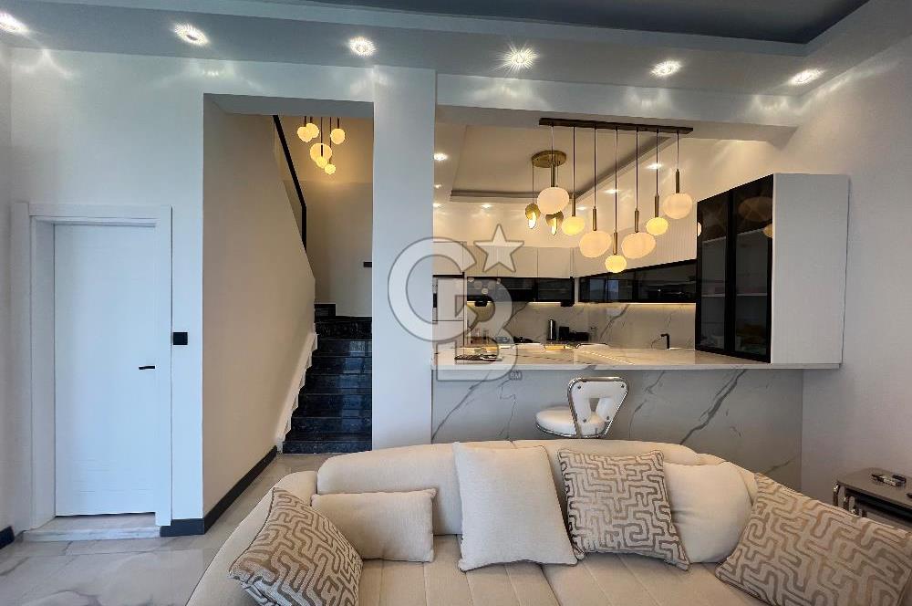 Torbalı Çapak’ta 3+1 Havuzlu 190m2 Tripleks Satılık Villa