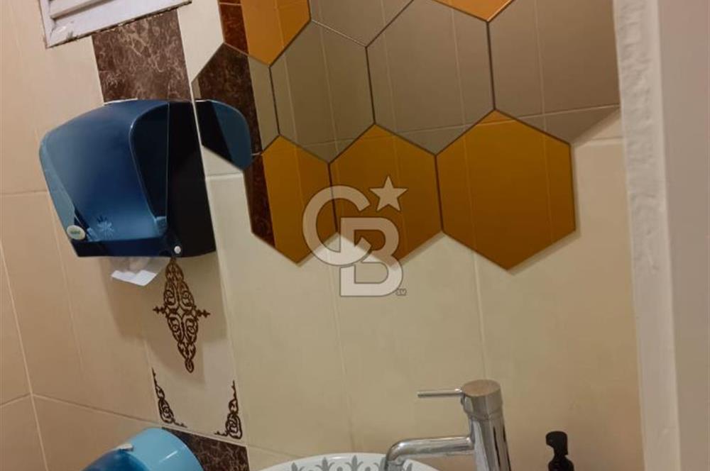 MEŞRUTİYET CADDESİNDE DEVREN GÜZELLİK SALONU