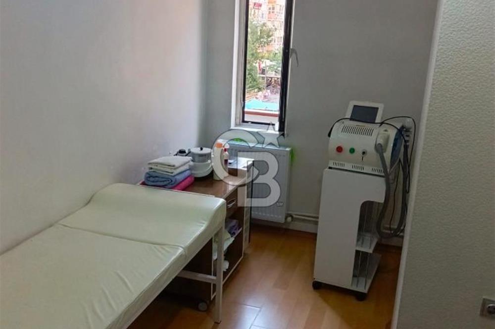 MEŞRUTİYET CADDESİNDE DEVREN GÜZELLİK SALONU
