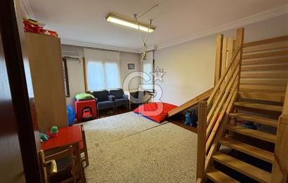 Koşuyolu'nda Özel Otoparklı, Bahçeli, Bakımlı Kiralık 9+2 Villa