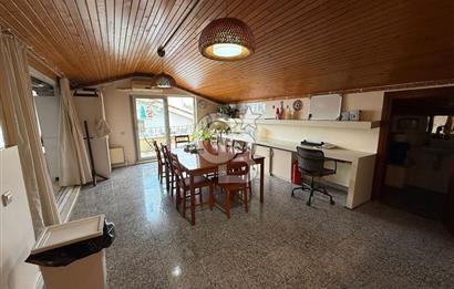 Koşuyolu'nda Özel Otoparklı, Bahçeli, Bakımlı Kiralık 9+2 Villa