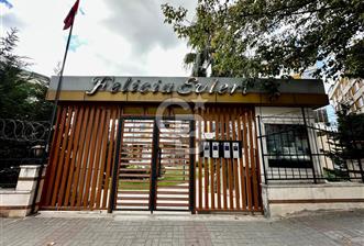FELİCİA 1 SİTESİNDE DENİZ MANZARALI SATILIK 2+1 DAİRE
