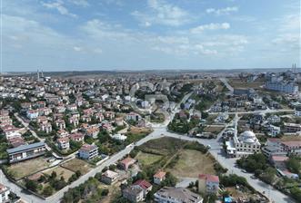TAŞOLUKTA SATILIK VİLLA İMARLI 1046 METRE ARSA
