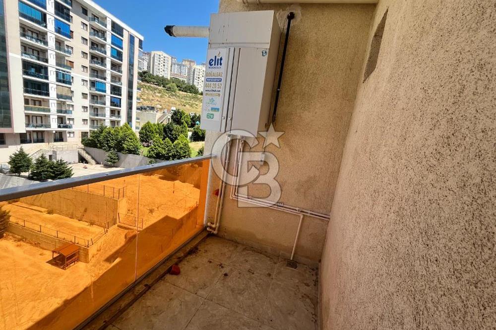 İzmir Çiğli Evka5 te Efe City Sitesinde KİRALIK 1+1 Daire CB PH
