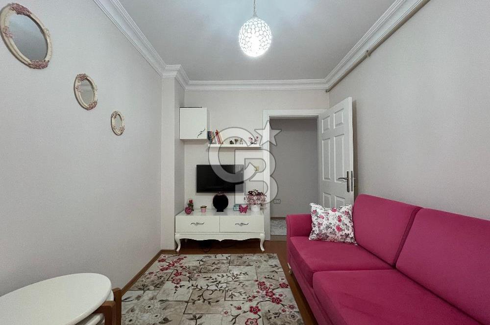 Maltepe Fındıklı'da üniversiteye 3 dakika balkonlu Ara kat 3+1