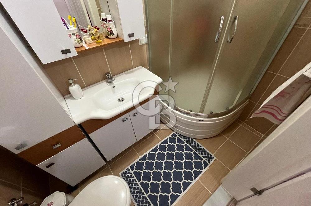 Maltepe Fındıklı'da üniversiteye 3 dakika balkonlu Ara kat 3+1