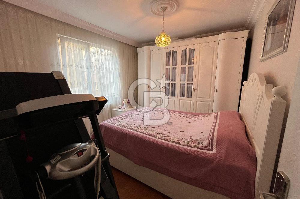 Maltepe Fındıklı'da üniversiteye 3 dakika balkonlu Ara kat 3+1