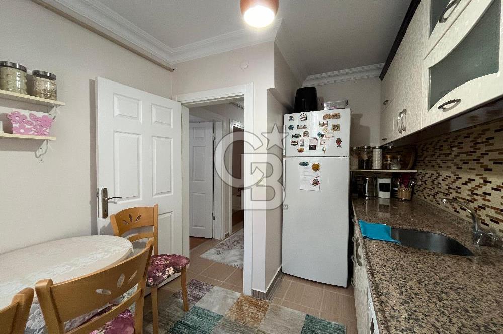 Maltepe Fındıklı'da üniversiteye 3 dakika balkonlu Ara kat 3+1