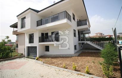 CUMHURİYET MAHALLESİ'NDE DEĞERİNE DEĞER KATAN LÜX VİLLA