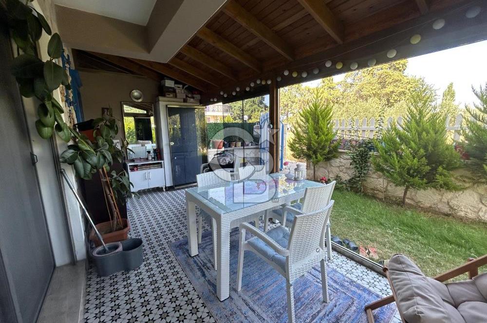 Foça Rüzgar Evleri Sitesinde Kiralık 2+1 Bahçeli Dubleks Villa