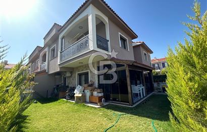 Foça Rüzgar Evleri Sitesinde Kiralık 2+1 Bahçeli Dubleks Villa