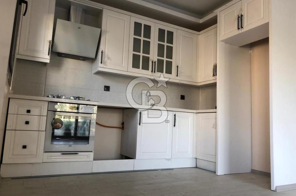 Foça Rüzgar Evleri Sitesinde Kiralık 2+1 Bahçeli Dubleks Villa