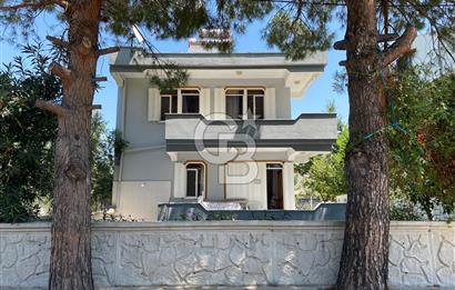 GÜLKENT'te GENİŞ BAHÇELİ&AYRI MUTFAKLI 3+1 MÜSTAKİL VİLLA
