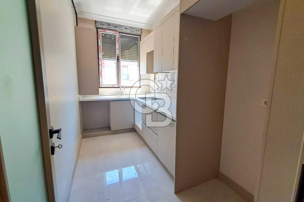 SATILIK 2+1 BOSTANCI ALİ NİHAT TARLAN CADDE CEPHELİ 