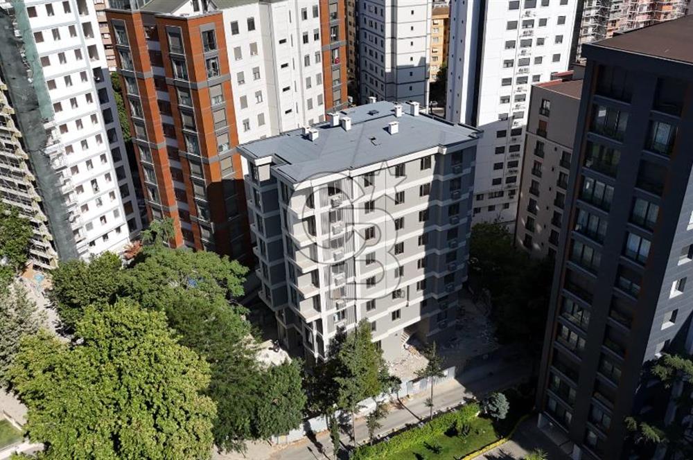 SATILIK 2+1 BOSTANCI ALİ NİHAT TARLAN CADDE CEPHELİ 