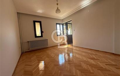 TUNALI YAKINI YALIM SOKAKTA AÇIK OTOPARKLI 3+1 KİRALIK DAİRE