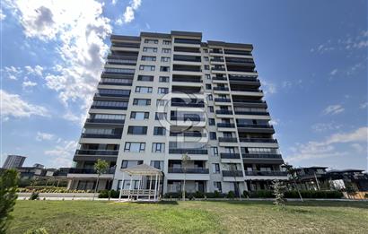 Florya Bağlıca Sitesinde 4+1 Kiralık Daire – 3. Kat Yeşillik Manzaralı