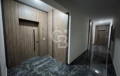 Florya Bağlıca Sitesinde 4+1 Kiralık Daire – 3. Kat Yeşillik Manzaralı