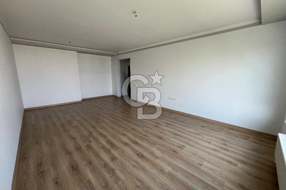 Florya Bağlıca Sitesinde 4+1 Kiralık Daire – 3. Kat Yeşillik Manzaralı