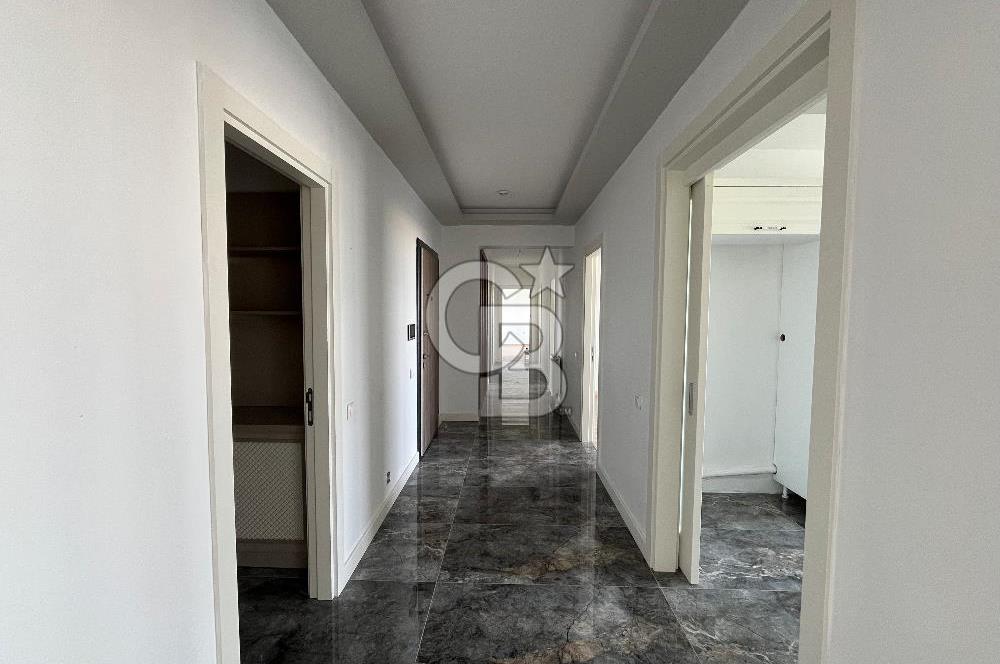Florya Bağlıca Sitesinde 4+1 Kiralık Daire – 3. Kat Yeşillik Manzaralı