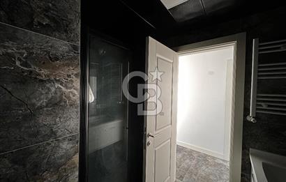 Florya Bağlıca Sitesinde 4+1 Kiralık Daire – 3. Kat Yeşillik Manzaralı