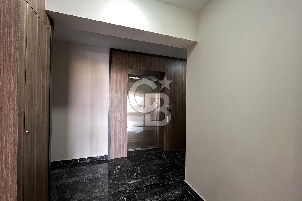 Florya Bağlıca Sitesinde 4+1 Kiralık Daire – 3. Kat Yeşillik Manzaralı