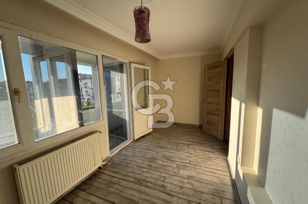 Karşıyaka Bahariye de Kiralık Geniş 2+1 Tadilatlı Daire