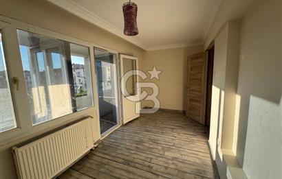 Karşıyaka Bahariye de Kiralık Geniş 2+1 Tadilatlı Daire