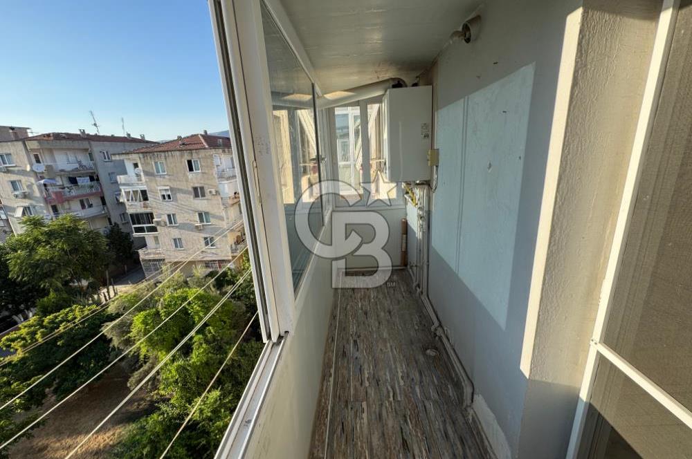 Karşıyaka Bahariye de Kiralık Geniş 2+1 Tadilatlı Daire