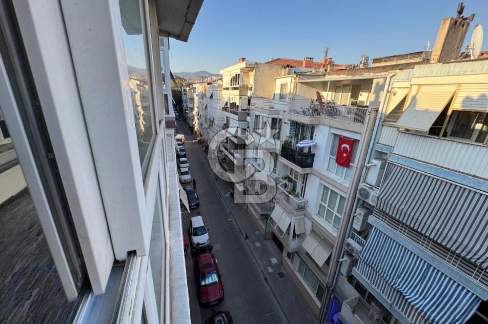 Karşıyaka Bahariye de Kiralık Geniş 2+1 Tadilatlı Daire