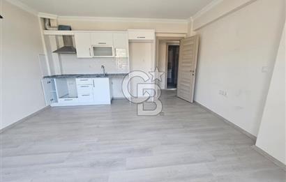 Foça Yenibağarası Mah. Cadde Üzerinde Kiralık 2+1 Daire