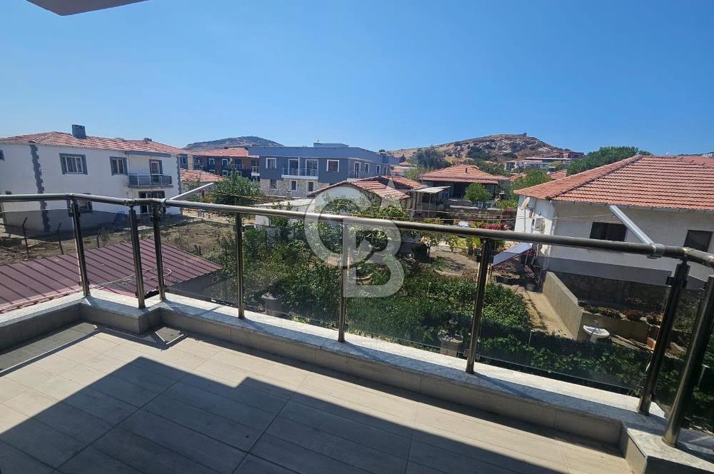 Foça Yenibağarası Mah. Cadde Üzerinde Kiralık 2+1 Daire