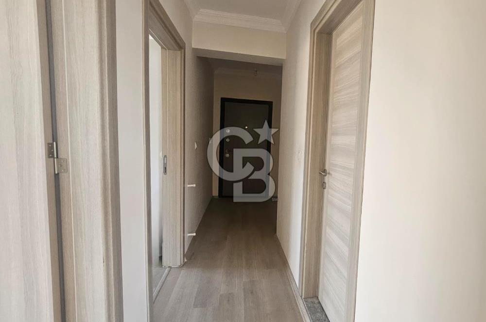Foça Yenibağarası Mah. Cadde Üzerinde Kiralık 2+1 Daire