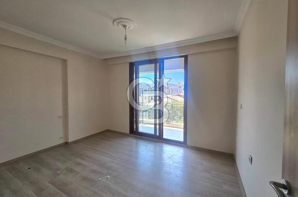 Foça Yenibağarası Mah. Cadde Üzerinde Kiralık 2+1 Daire