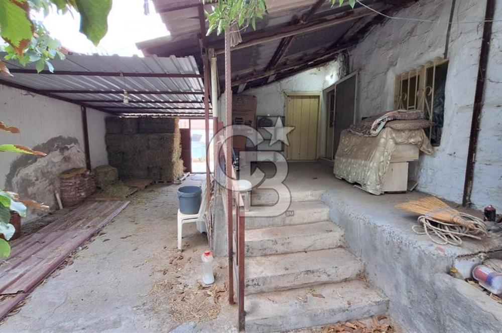MENEMEN TÜRKELLİ KÖYİÇİ MERKEZDE BÜYÜK PARSEL 627 M2 ARSA