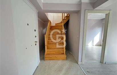 MODA CAFERAĞA'DA YENİ BİNADA DENİZ MANZARALI TERASLI SATILIK 2+1