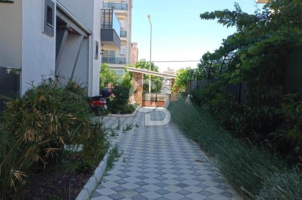 C.B SMYRNA DAN SEFERİHİSAR DA KİRALIK EŞYALI HAVUZLU  SİTE İÇİ DAİRE.