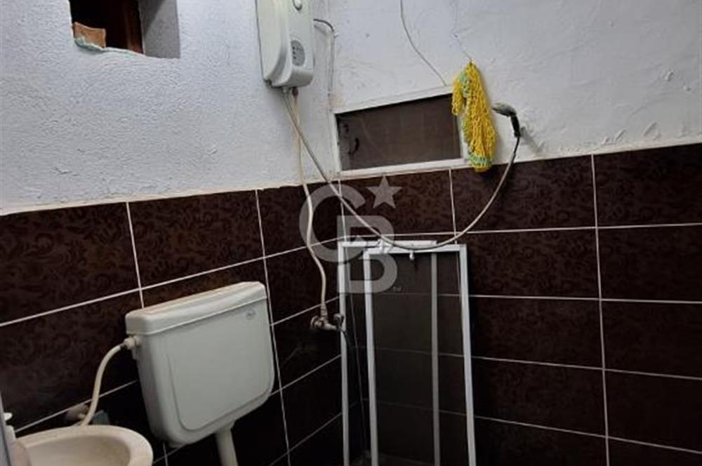 MENEMEN TÜRKELLİ KÖYİÇİ MERKEZDE BÜYÜK PARSEL 627 M2 ARSA