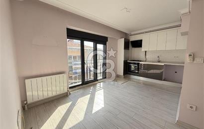 MODA CAFERAĞA'DA YENİ BİNADA DENİZ MANZARALI TERASLI SATILIK 2+1