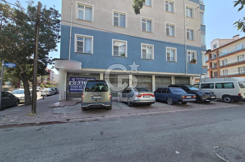 COLDWELL BANKER'DAN HARİKA KONUMLU KİRALIK KÖŞE DÜKKAN