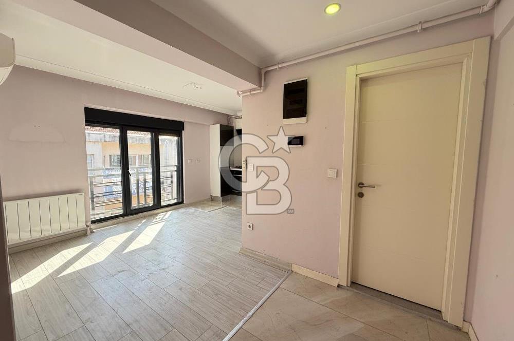 MODA CAFERAĞA'DA YENİ BİNADA DENİZ MANZARALI TERASLI SATILIK 2+1